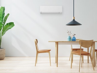 Toshiba Polar White sisustus 2.jpg